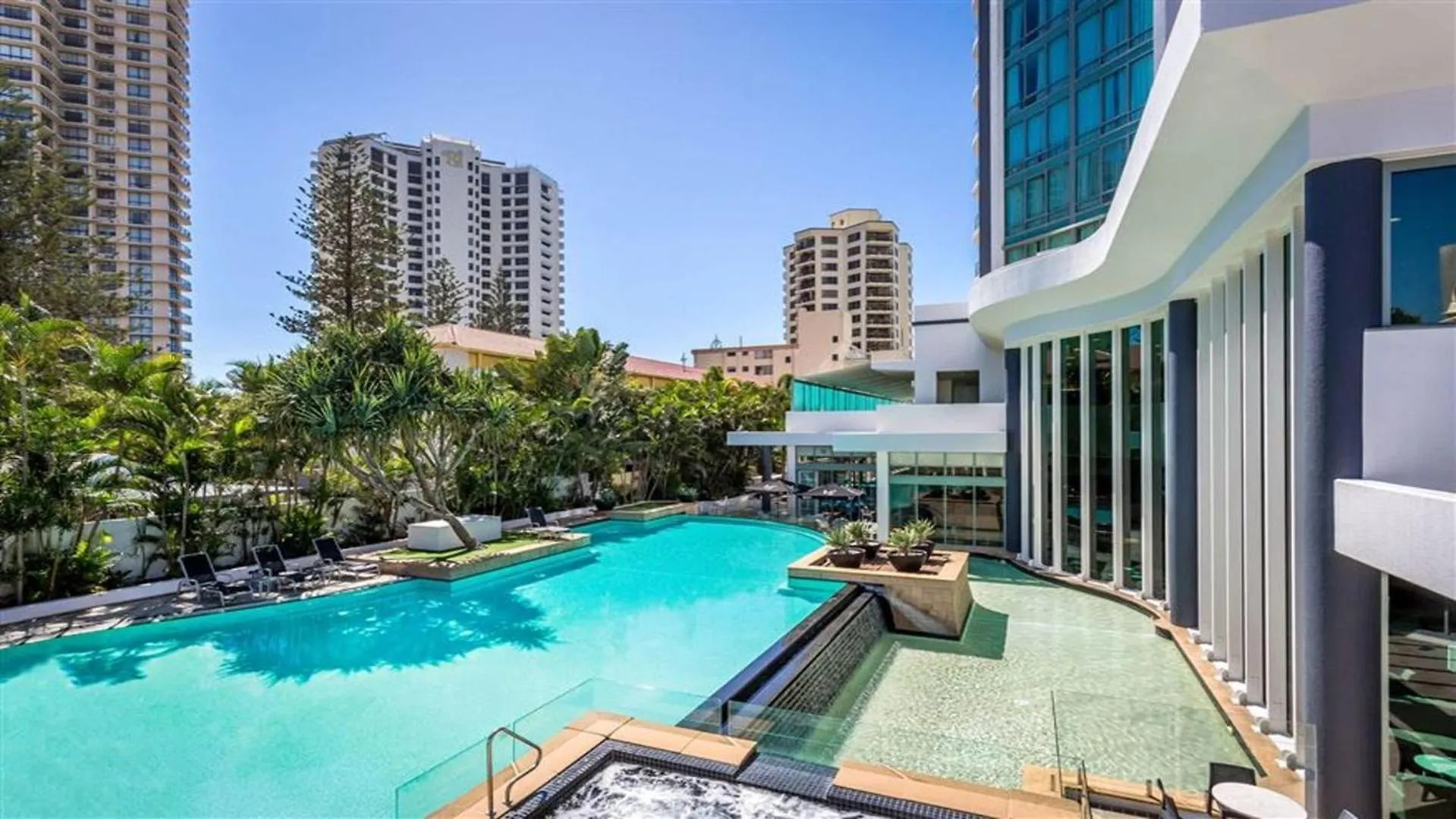 Comfortable Hotel Studio At Legends Resort Gold Coast