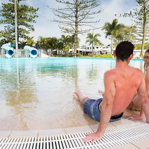 2* Hotel Tallebudgera Creek Tourist Park